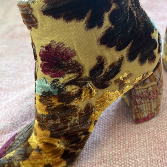 Stella McCartney Mustard Brocade Boots - WORN ONCE like new!! - Picture 7 of 7
